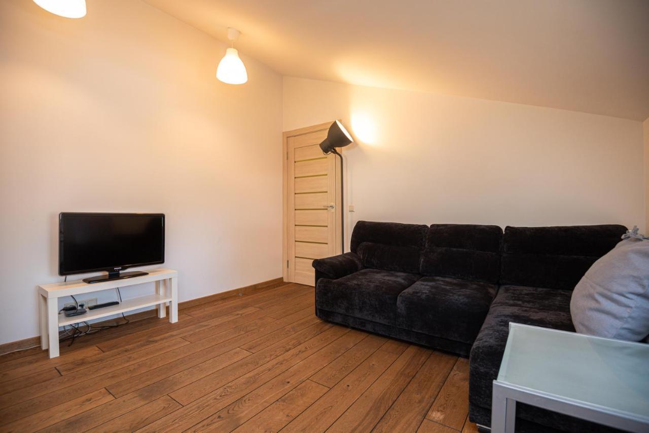 Apartment S11 *